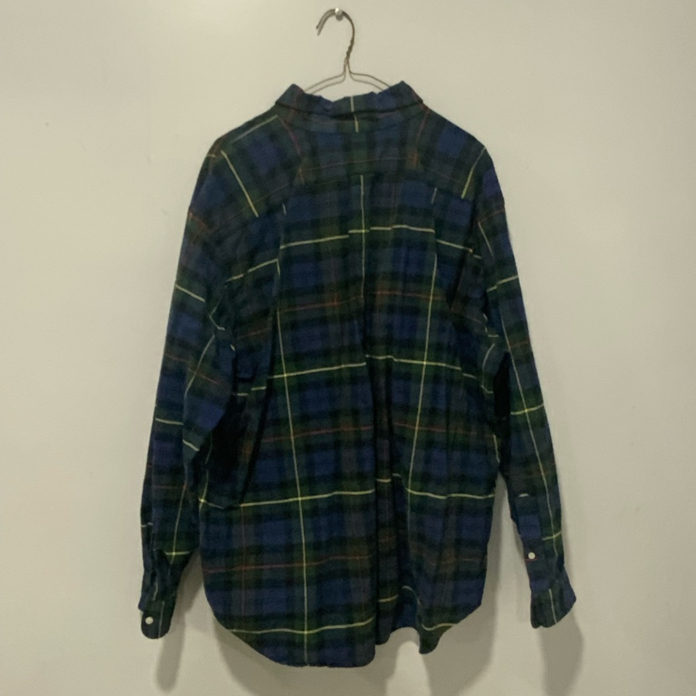 Button up - Picture 2 of 2